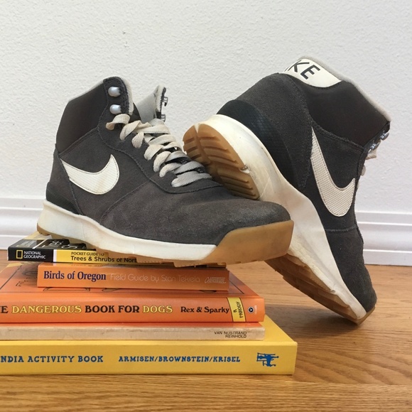 nike acg high top